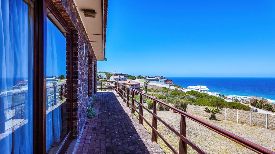 3 Bedroom Property for Sale in Dana Bay Western Cape